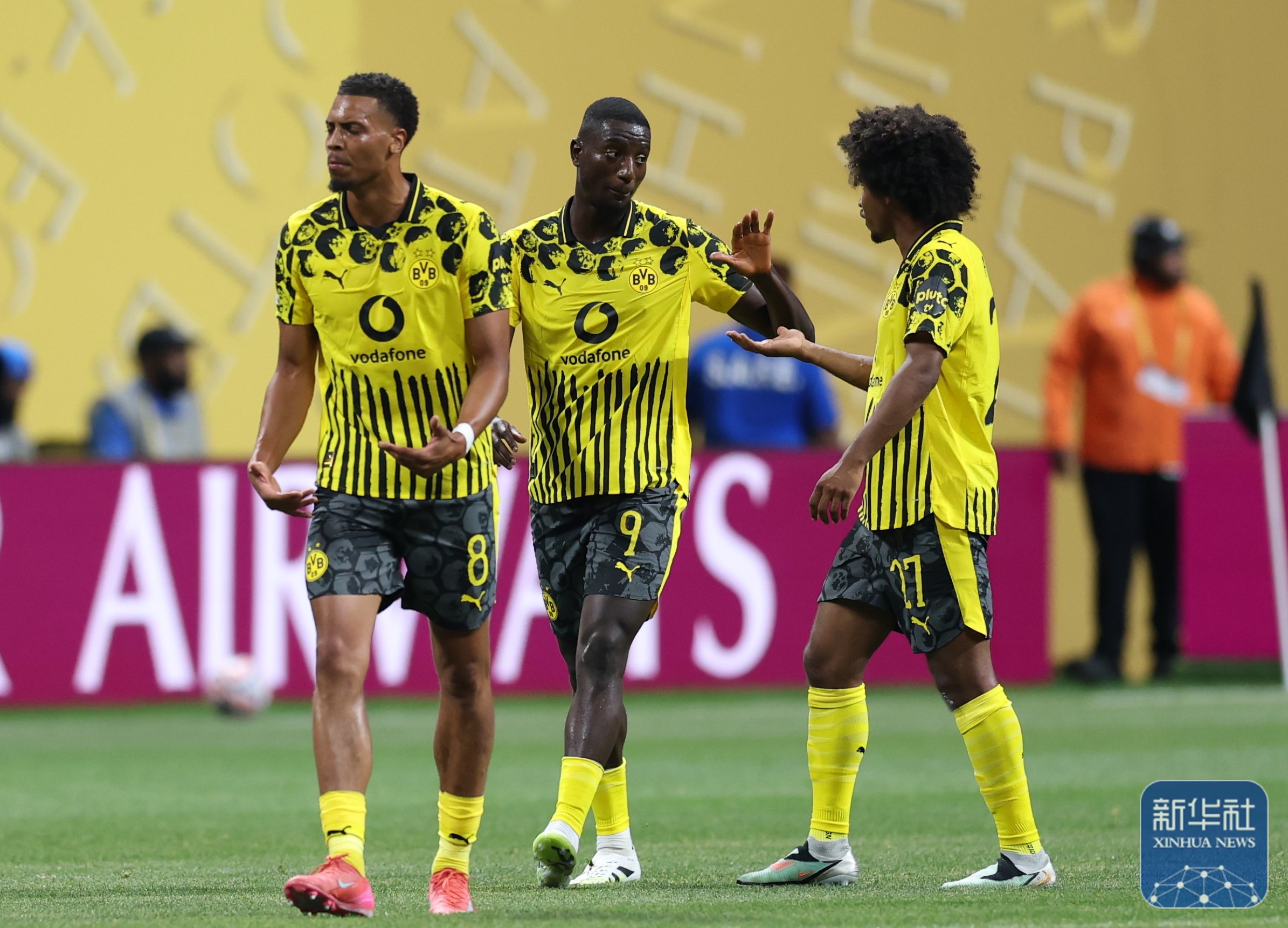 多特蒙德迎亚冠关键赛，冲刺阶段遗憾出局，气氛紧张，阵容厚度经受考验 -开云中国官网