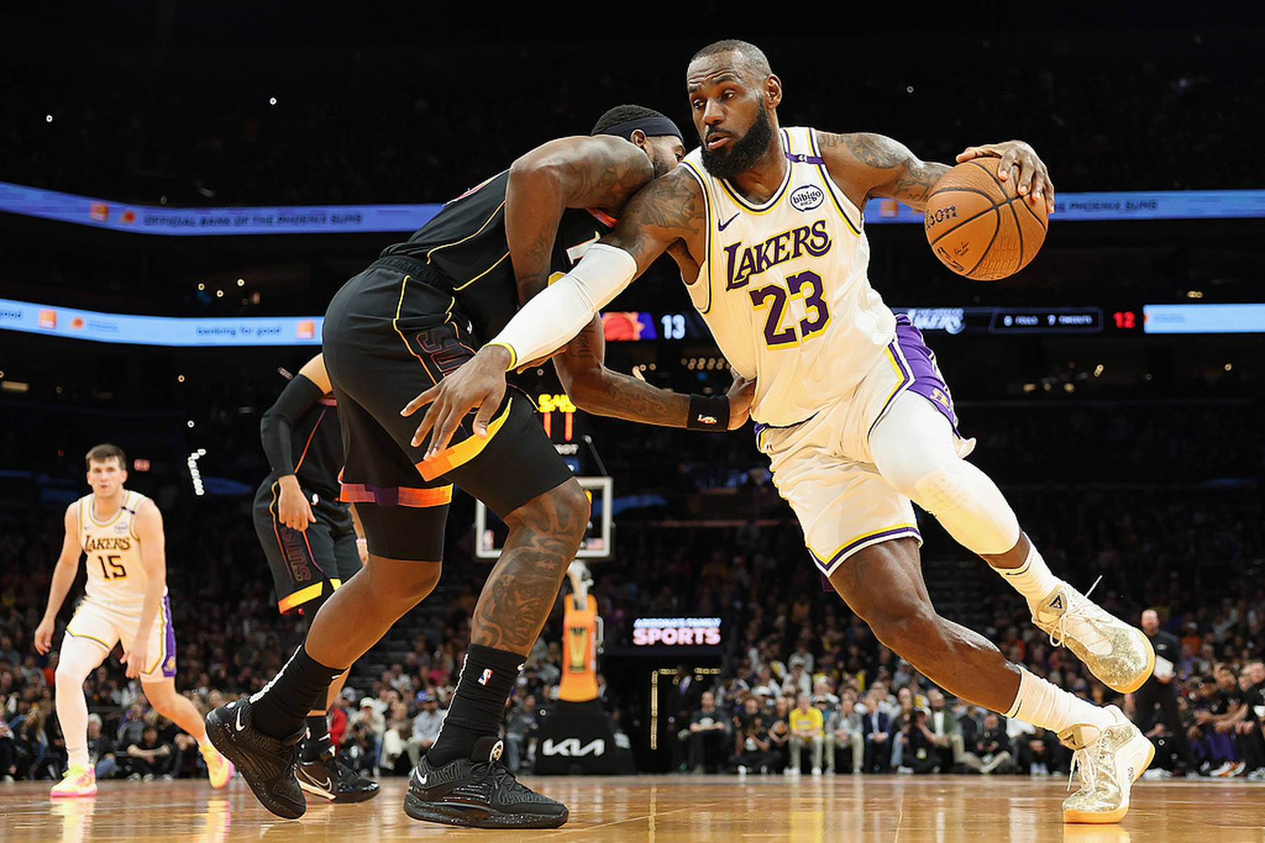 包含从科维托娃在热火比赛中绝杀到里尔回应争议备战社区盾,密尔沃基雄鹿今夜遗憾出局的词条 包含从科维托娃在热火比赛中绝杀到里尔回应争议备战社区盾,密尔沃基雄鹿今夜遗憾出局的词条