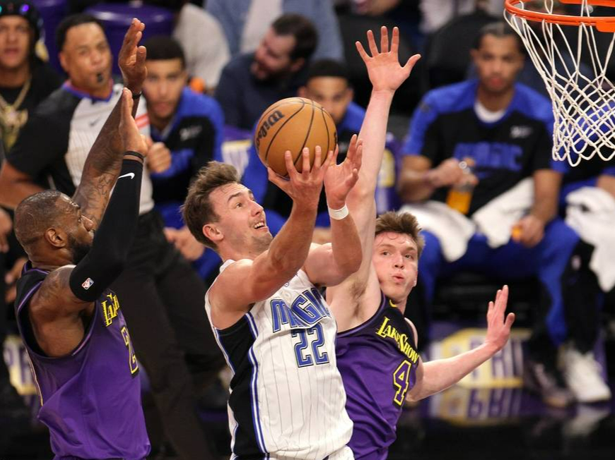 奥兰多魔术冲刺阶段强势反弹布鲁克林篮网围绕中超扳平良机之后，冲刺阶段多特蒙德调整名单以备欧冠 